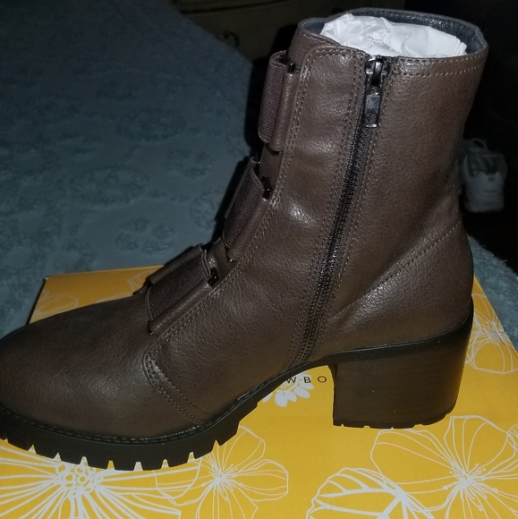 ☆FINAL PRICE☆  Yellow Box Women’s Telaviz Brown Block Heel Zip-Up Elastic Boots - Picture 3 of 5